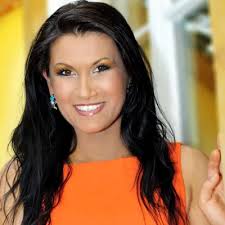 Schlagerstar Antonia aus Tirol jetzt Brillenträgerin?