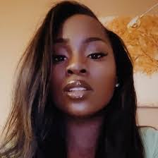 Elisa Coleman's Instagram, Twitter & Facebook