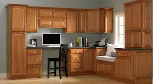 oak cabinets with what color walls