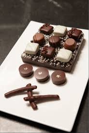 Dialogue Du Geste Et De La Matiere C Jerome Bryon Les Gens De L Atelier Artisan Chocolate Chocolate Treats Chocolate Lollies
