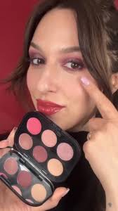 How to: Rose Lens Makeup Look 💕 Never without the new #mac #connectincolor  #eyeshadow #palette #mac #maccosmetics #makeuplook #pink #pinkmakeup #rose  #shimmer #matte #lipstick @Momoss @maccosmetics ...