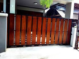 Ika anda memiliki pertanyaan mengenai layanan jasa pembuatan pagar besi dan kayu rumah minimalis yang kami berikan di website ini, klik di sini !! Terbaru 36 Pagar Besi Seperti Kayu