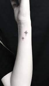 50 Best Wrist Tattoos Ideas For Girls Cool Wrist Tattoos Wrist Tattoos For Women Wrist Tattoo Ideas