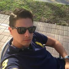 Arturo Mora (arturmorar)