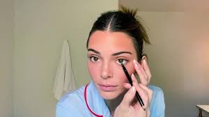 It looks like kendall jenner might be starting her own beauty brand. Kendall Jenner On Diy Face Masks Bronzed Makeup And The Secret To Achieving Her Signature Lip Vogue