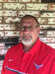 Renee Hann (@AnixnutHann)