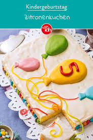 Zitronenkuchen Fur Kindergeburtstag Meine Familie Ich Europas Grosstes Foodmagazin Rezept Zitronenkuchen Zitronen Kuchen Geburtstagskuchen Kinder