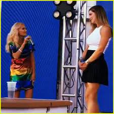 Kristin Chenoweth Katharine Mcphee Sing Wicked Duet On Gay Cruise Video Katharine Mcphee Kristin Chenoweth Just Jared