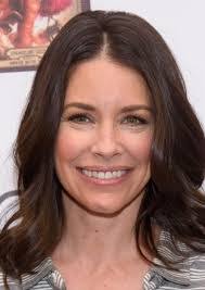 Alison Burnett's Instagram, Twitter & Facebook