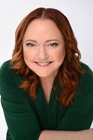 Emily Brace's Instagram, Twitter & Facebook