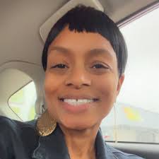 Happy Birthday to my big sister Tynetia Reed Woods!!! I love you more than  you can imagine!! Appreciate you always having my back!! Enjoy your day!