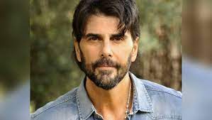 El abogado fernando burlando contó detalles sobre el día a día del actor acusado de abuso sexual por parte de thelma fardín… Asi Es La Nueva Vida De Juan Darthes En Brasil