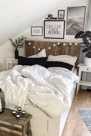 When Decorating Your Rustic Bedroom There Are A Lot Of Questions To Answer One Of The Most Important Is Rustic Bedroom Rustic Bedroom Decor Luxurious Bedrooms