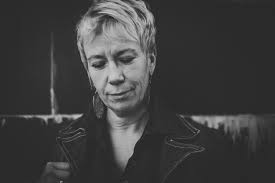 Blondinen och biblioteken — Agneta Edwards