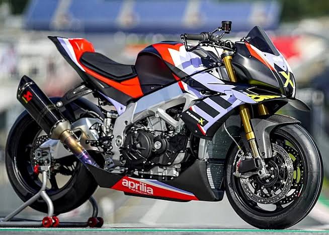 Aprilia Tuono V4 X