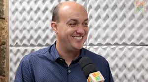 Pensa Rápido: Thiago Reis