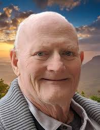 Bob Ogg's Instagram, Twitter & Facebook