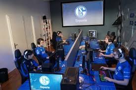 Schalke 04 league of legends 2.2m views discover short videos related to schalke 04 league of legends on tiktok. Lec Spring Week 8 Recap Schalke 04 Look Like A Completely Different Team One Esports
