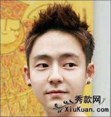 阳光帅气的男生短发发型尽显潮男本色 秀款网 hair