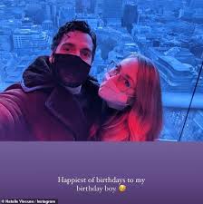 Henry cavill is taking a stand against social media users who are spreading negativity about the people he cares about. Henry Cavill S Girlfriend Natalie Viscuso Shares A Cosy Snap With The Actor In Cute Birthday Tribute Aktuelle Boulevard Nachrichten Und Fotogalerien Zu Stars Sternchen