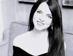 Ever wondered what it's like to be the calm in the corporate storm? Pitman  Training graduate Zoe Hill, who brings 16 years of experience as an  Executive PA, shares her insights on