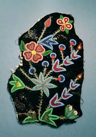 Musee Heritage Museum June 2012 Native American Beadwork Native Beadwork Beadwork Designs