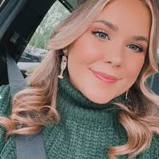 Corinne Joy Nagy telah mengemaskini...