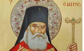 Ο σταυρός ο διωγμός η θλίψη ο πειρασμός είναι ο κλήρος της εκκλησίας και του αληθινού χριστιανού. Poios Htan O Agios Loykas O Iatros H 8aymatoyrgh Eyxh Toy Gia Toys As8eneis