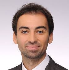 Robin Racine's Instagram, Twitter & Facebook