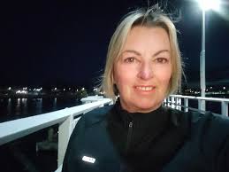 Hello Sligo- specifically the Kelly family ( St Johns Terrace) I am a Kelly  by birth and will be visiting Sligo in two weeks ( 26th of November) If  anybody would like