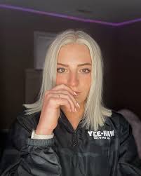 mak ◡̈ (@makenzienjones) · Instagram 照片和视频