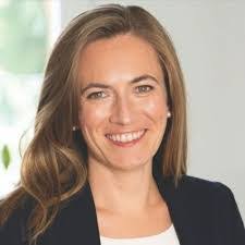 Kelly Sessions's Instagram, Twitter & Facebook