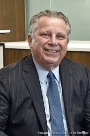 Howard Foote's Instagram, Twitter & Facebook