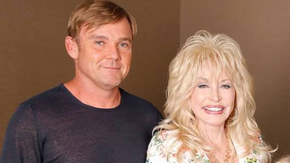 Ex-Child Star Ricky Schroder's Tone-Deaf Dolly Parton Tribute Backfires Spectacularly READ MORE: https://www.complex.com/pop-culture/a/bernadette-giacomazzo/ricky-schroder- dolly-parton-tribute?utm_medium=social&utm_source ...