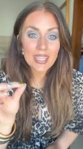 Kelly Luffman's Instagram, Twitter & Facebook