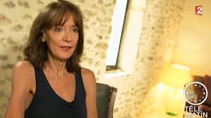 «la vie sexuelle des américains n'est pas puritaine. Belles Du Petit Ecran Nicole Bacharan