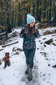 Beginners Guide To Winter Backpacking Hiking Outfit Women Hiking Outfit Fall Hiking Outfit