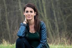 Gert verhulst mag natuurlijk evenmin ontbreken in dit lijstje. Voor Vrt Nieuwsanker Fatma Taspinar Is Het Leven Een Opdracht Na Een Werkweek Heb Ik Vaak Een Hele Dag Nodig Om Te Bekomen Showbizz Hln Be