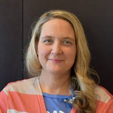 Erin Macomber's Instagram, Twitter & Facebook