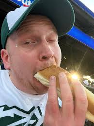 What's wrong babe, you've barely even touched your glizzard? 100 ifunny.co