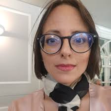 Buonasera gruppo, tempo fa avevo chiesto consigli per un buon pediatra.  Avevo optato per la dott.ssa Filomena Perrone ma purtroppo accetta solo  neonati, quindi avevo ripiegato su Lorenzo Cristiani. Effettuato il cambio