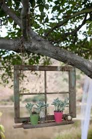 Ideen Gartendeko Alten Fenstern Baum Haengend Blumentoepfe Gartenbaume Garten Deko Garten