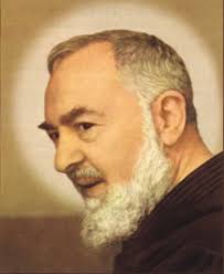 Biografia Imagen De San Francisco De Asis Biografia Heredero Espiritual De San Francisco De Asis El Padre Pio De Pietrelcina Ha Sido El Primer Sacerdote En Llevar Impreso Santo Padre Padre Pio Padre
