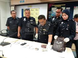 How to use this library. Portal Rasmi Pdt Kuala Langat Tokan Dadah Terjerat Di Ladang Sawit