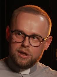 Niemożliwe świadectwa: Rozmowa z ewangelizatorem Łukaszem Platą