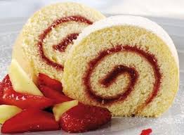 Biscuit Roule A La Confiture La Recette Facile Culture Crunch Biscuitroule Biscuit Roule A La Confiture La Recette In 2020 Desserts With Biscuits Desserts Food