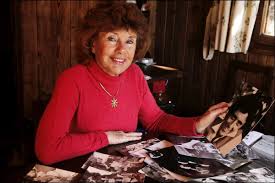 Actrices, chanteuses, compagnes, connaissances d'un soir ou amies sincères, les femmes ont sans aucun doute été un moteur. Biographie De Francine Distel Qui Est La Femme De Sacha Distel Legit Ng