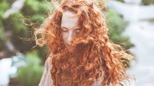 Coupe très appréciée par les asiatiques et surtout les chinois, ici, on a laissé pousser les cheveux pour avoir une même longueur partout. Cheveux Epais Les Questions A Se Poser Avant De Les Couper L Express Styles