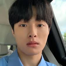 Yoon Chan Young 윤찬영