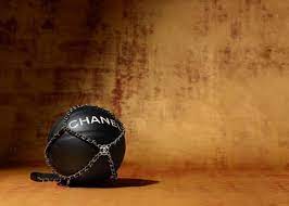 pin by alin huang on 企業 chanel riding helmets helmet riding